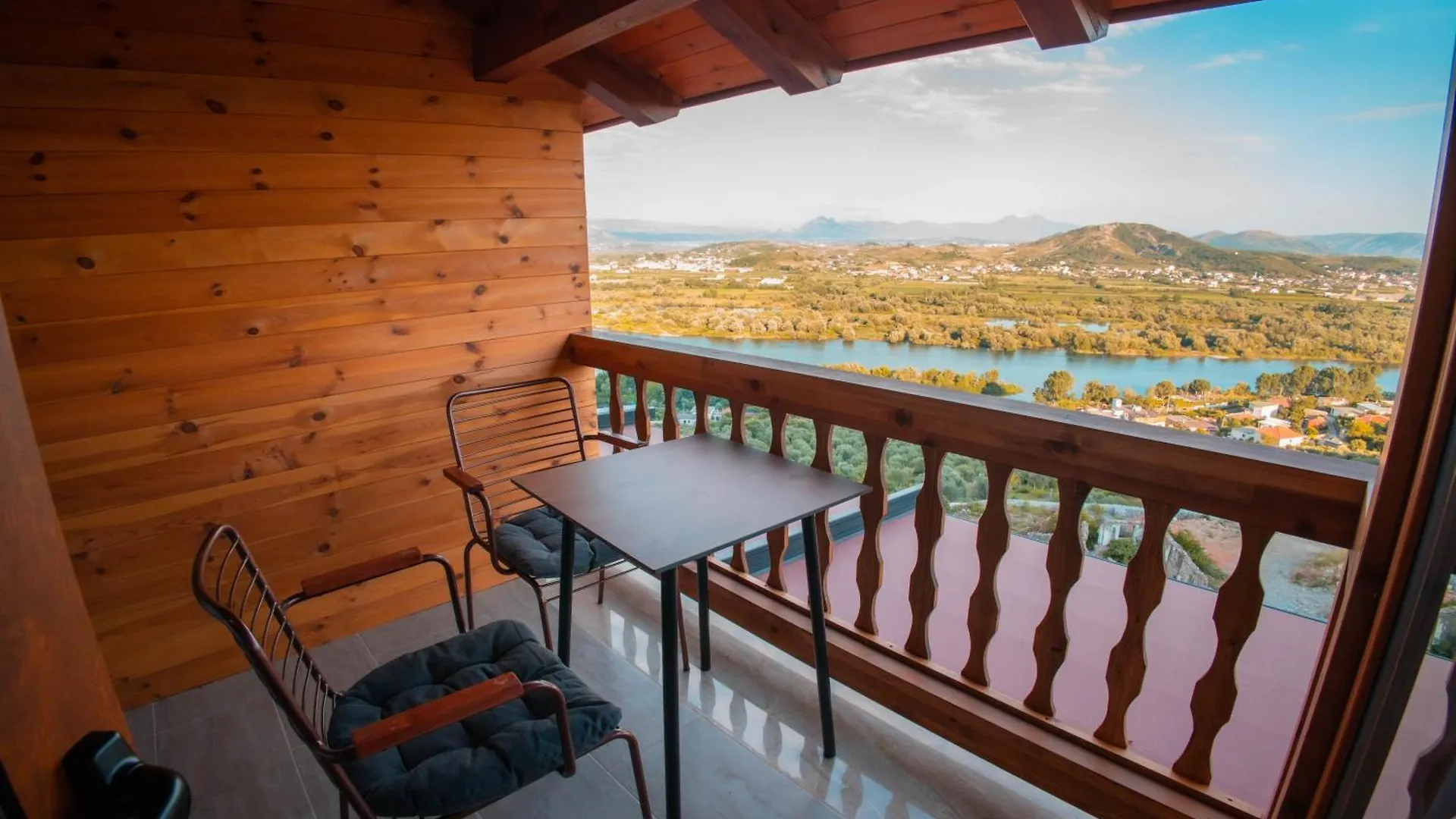 ***  Hotel Shpija E Gjyshit Canaj ألبانيا