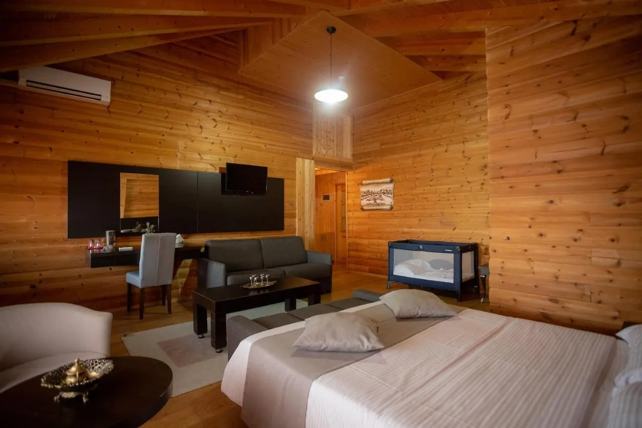 ***  Hotel Shpija E Gjyshit Canaj Albania