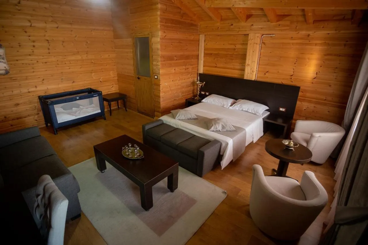Hotel Shpija E Gjyshit Canaj ألبانيا