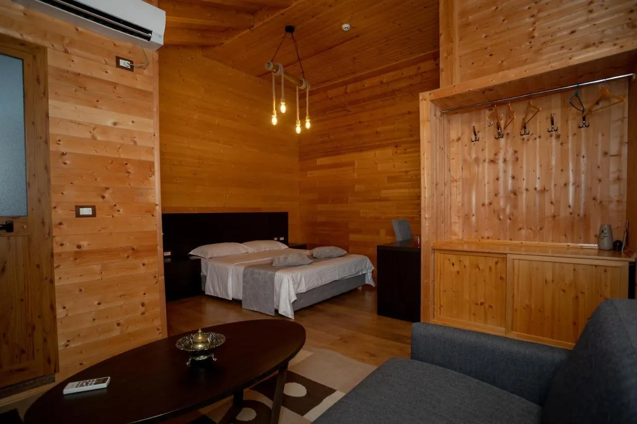 Hotel Shpija E Gjyshit Canaj