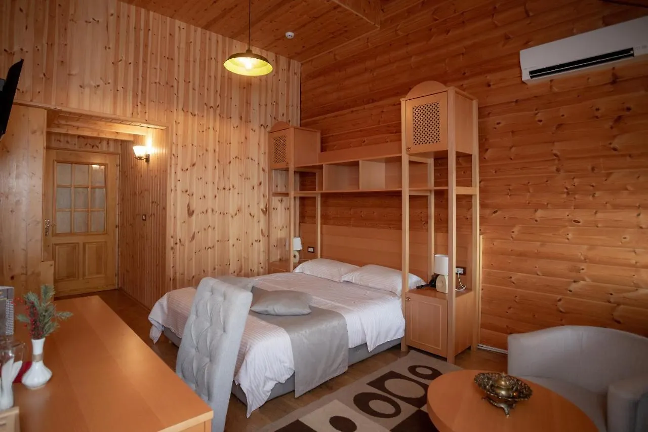 Hotel Shpija E Gjyshit Canaj