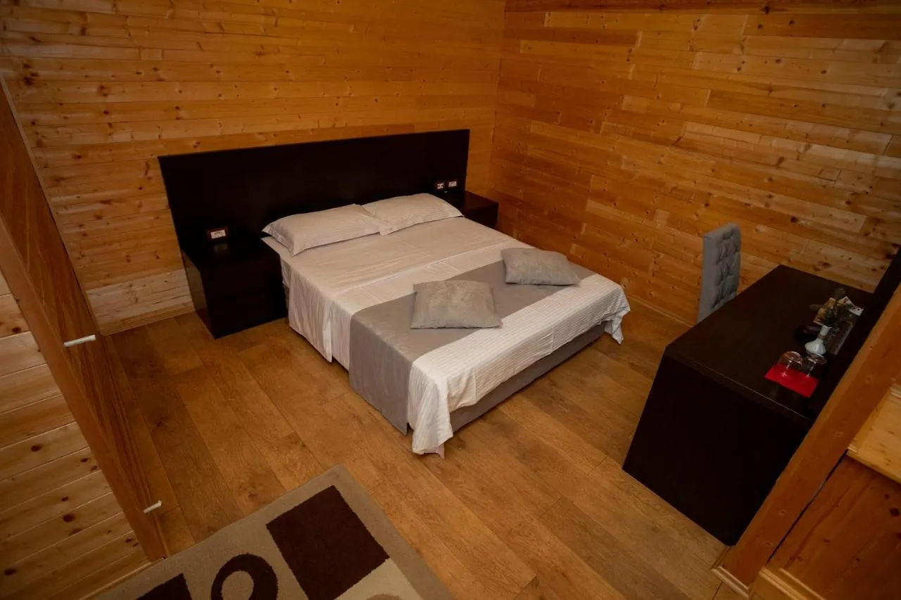 ***  Hotel Shpija E Gjyshit Canaj ألبانيا