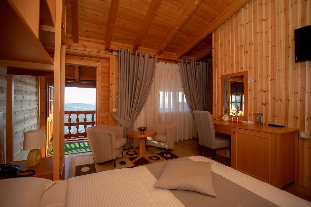 Hotel Shpija E Gjyshit Canaj