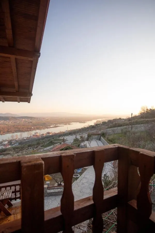 ***  Hotel Shpija E Gjyshit Canaj ألبانيا