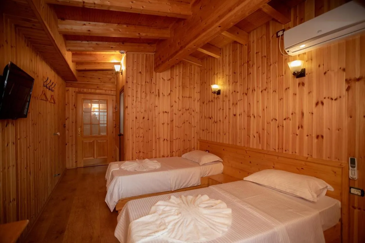 Hotel Shpija E Gjyshit Canaj