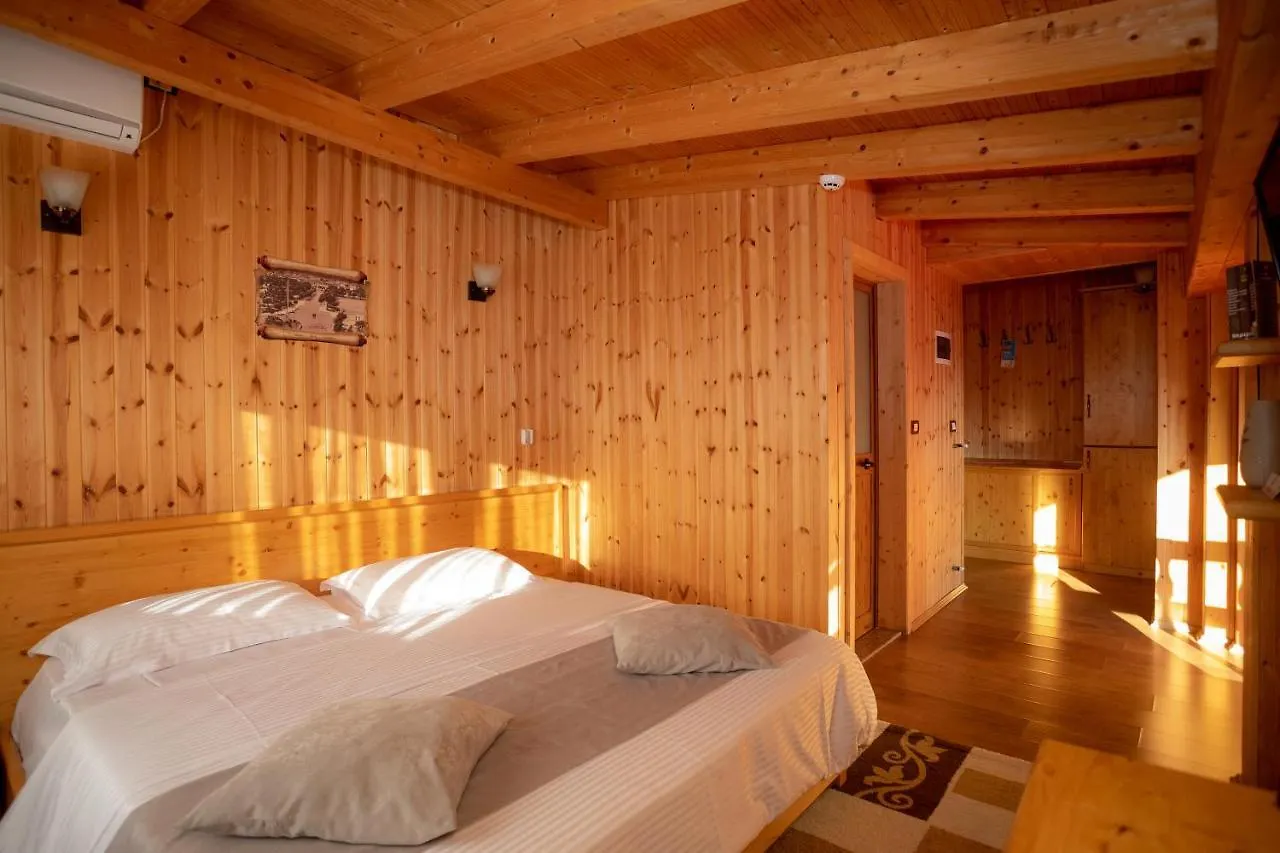 Hotel Shpija E Gjyshit Canaj