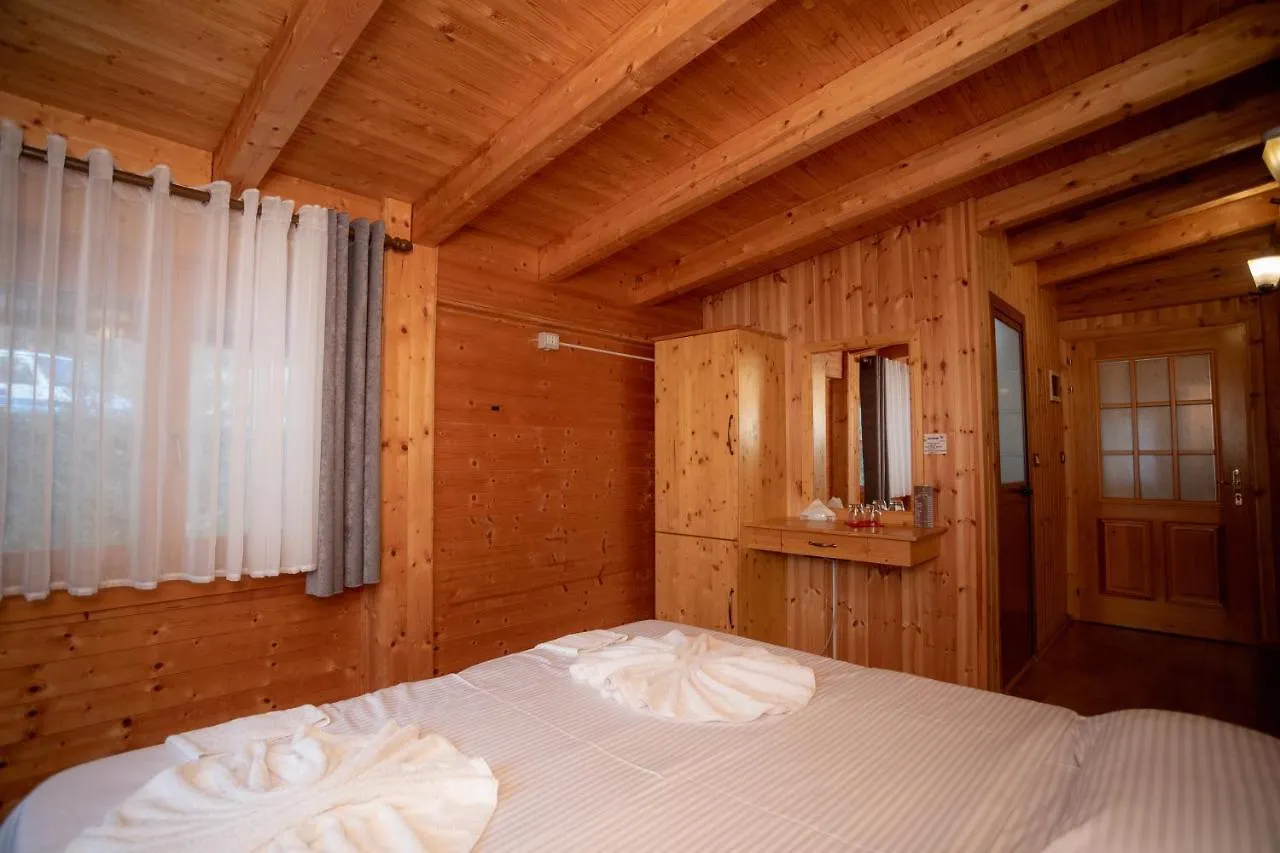 Hotel Shpija E Gjyshit Canaj