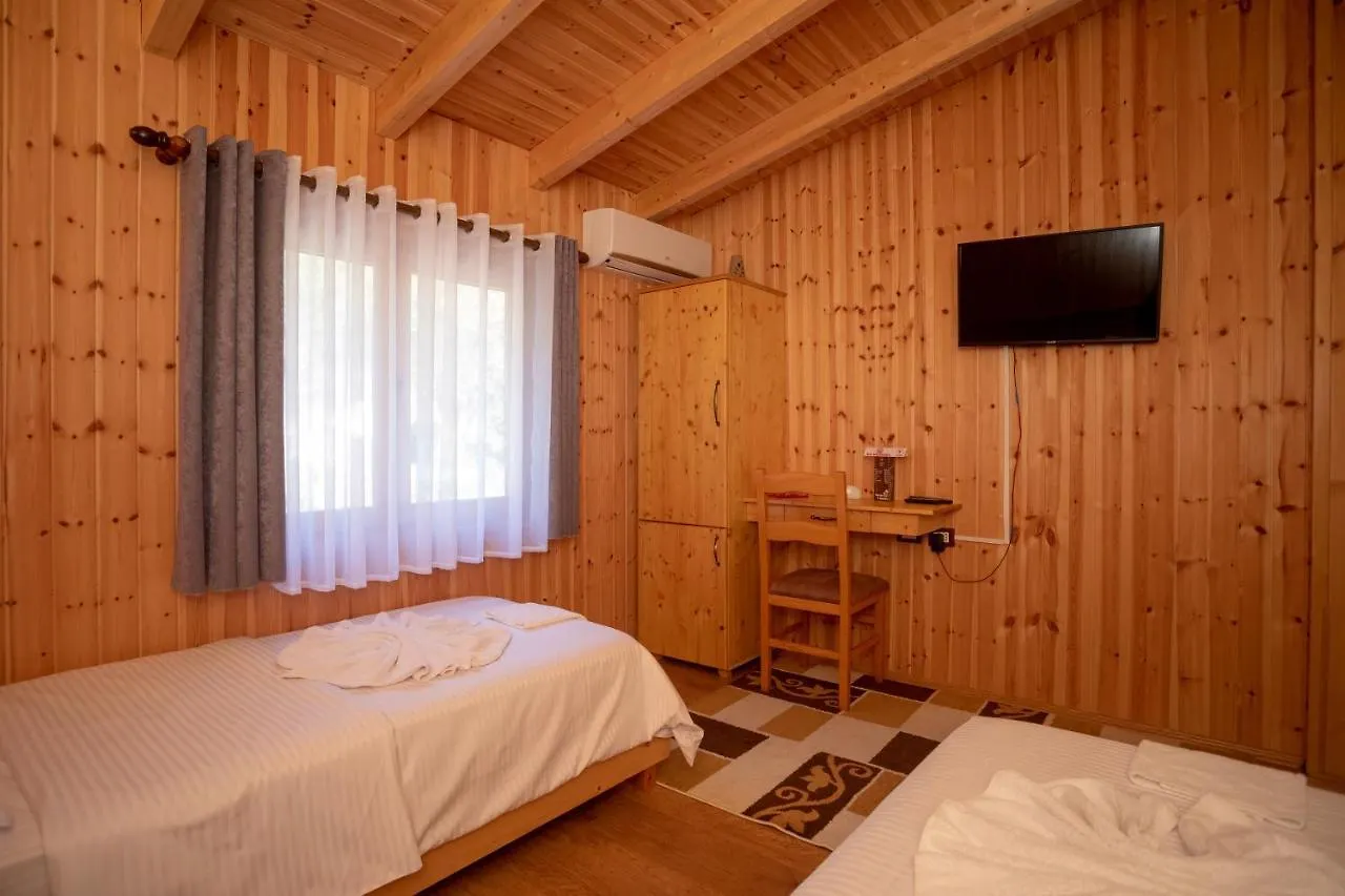 Hotel Shpija E Gjyshit Canaj