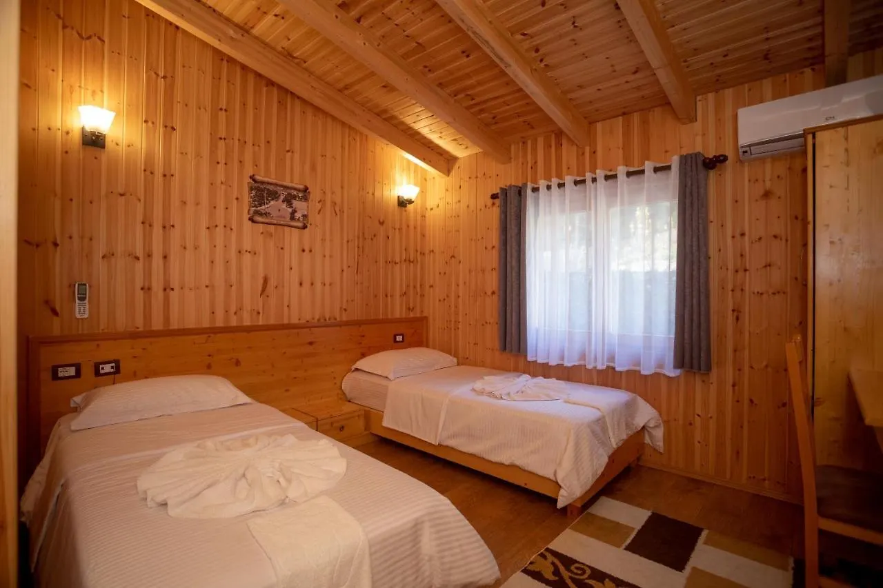 Hotel Shpija E Gjyshit Canaj